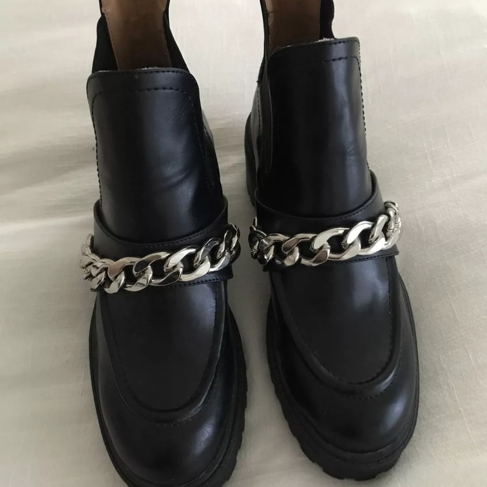 ZARA womens boot EU size 37 / US 6.5